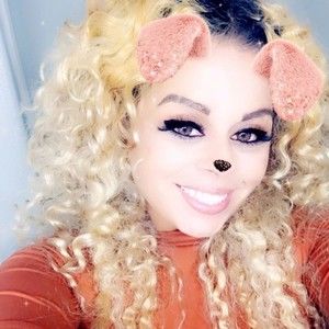 Meet your Posher, Erika